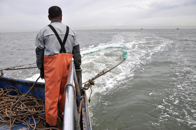 漁網(wǎng)與貨流 從捕魚(yú)看陸路國(guó)際貨運(yùn)代理的全過(guò)程